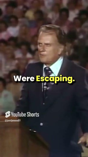 Believe on the Lord Jesus Christ #billygrahamshorts #billygrahamclassicsermon #christianspeaker