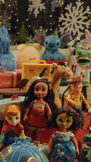 Gift the hits! 🎁 Check out these top toys your little ones will surely love. 🎄 #DisneyStorePH #DisneyStorebySM | Disney Store by SM