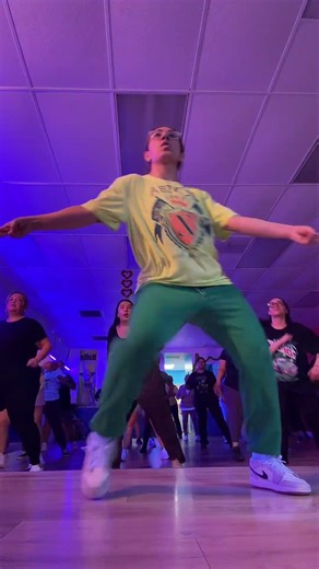 Baila con Steph ☀️