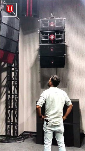 WOLF-210 Dual 10” 3-Way Active Line Array