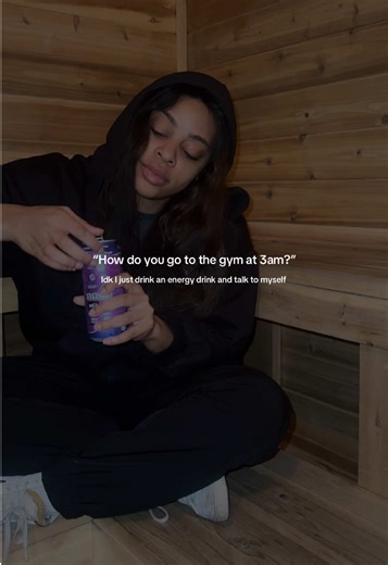 That solo time before the day drains me, makes it worth it. #gym #workout #gymrelatable