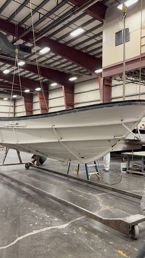 Another 24’ Explorer in the making… #seasportboats #seasport2400 #brandnewboat #boatsinprogress #fishingboats #fishingmachine #fiberglassboats #pilothouseboats #boatbuilding #pnwboatbuilder #pnwbuilt #builtdifferent | Sea Sport Boats