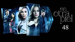 𝐄𝐧 𝐎𝐭𝐫𝐚 𝐏𝐢𝐞𝐥 - 𝐂𝐚𝐩𝐢́𝐭𝐮𝐥𝐨 𝟒𝟖 𝐸𝑛 𝑂𝑡𝑟𝑎 𝑃𝑖𝑒𝑙 𝑒𝑠 𝑙𝑎 ℎ𝑖𝑠𝑡𝑜𝑟𝑖𝑎 𝑑𝑒 𝑑𝑜𝑠 𝑚𝑢𝑗𝑒𝑟𝑒𝑠 𝑐𝑜𝑚𝑝𝑙𝑒𝑡𝑎𝑚𝑒𝑛𝑡𝑒 𝑑𝑖𝑓𝑒𝑟𝑒𝑛𝑡𝑒𝑠 𝑒𝑛 𝑒𝑑𝑎𝑑, 𝑐𝑜𝑛𝑑𝑖𝑐𝑖𝑜́𝑛 𝑠𝑜𝑐𝑖𝑎𝑙 𝑦 𝑛𝑖𝑣𝑒𝑙 𝑐𝑢𝑙𝑡𝑢𝑟𝑎𝑙. 𝐴𝑢𝑛𝑞𝑢𝑒 𝑛𝑖𝑛𝑔𝑢𝑛𝑎 𝑠𝑎𝑏𝑒 𝑛𝑎𝑑𝑎 𝑑𝑒 𝑙𝑎 𝑜𝑡𝑟𝑎, 𝑎𝑚𝑏𝑜𝑠 𝑝𝑒𝑟𝑠𝑜𝑛𝑎𝑗𝑒𝑠 (𝑢𝑛𝑎 𝑚𝑒𝑠𝑒𝑟𝑎 𝑑𝑒 𝑢𝑛 𝑏𝑎𝑟 𝑦 𝑢𝑛𝑎 𝑓𝑎𝑚𝑜𝑠𝑎 𝑐𝑜𝑛𝑐𝑒𝑟𝑡𝑖𝑠𝑡𝑎 𝑑𝑒 𝑝𝑖𝑎𝑛𝑜) ℎ𝑎𝑏𝑟𝑎́𝑛 𝑑𝑒 𝑐𝑜𝑚𝑝𝑎𝑟𝑡𝑖𝑟 𝑢𝑛 𝑚𝑖𝑠�