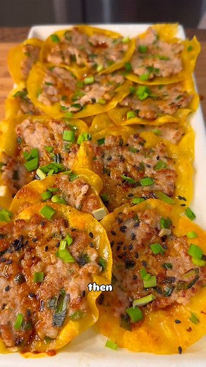 KloPoKitchen on Instagram: "the easiest, tastiest dumplings 🥟 This is the best hack for if you don’t want to spend hours folding dumplings, then make this open faced dumpling tostadas! This is part 19 of my 80/20 recipe series! These mini tacos are crispy, juicy, and so delicious you’ll eat 30 of em 🙌 Recipe: 1 pound ground pork (chicken, beef, or turkey) 1 bunch of chives (or green onion) 3 cloves of garlic Thumb of ginger 1/2 tbsp oyster sauce 1 tbsp soy sauce 1/2 tsp white pepper Pack of Gy