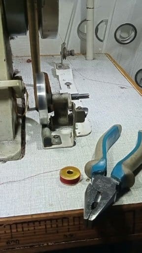 2.6K views · 16 reactions | easy bobbin hack, fill your spool using pliers  #SewingHack #BobbinHack #SewingTips #SewingForBeginners #DIYHack #SewingTricks #SewingTools #SewingTutorial #SewingMachineTips | Fahrur Rokim | Facebook