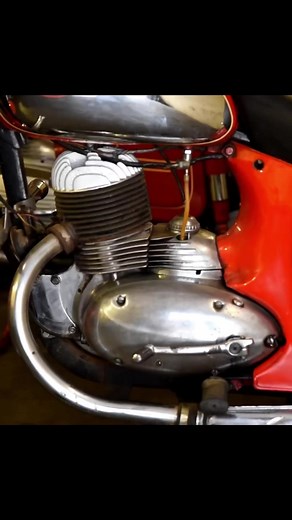 186K views · 3.7K reactions | “VINTAGE BULLET’அ” விட “VINTAGE JAWA” உறுதியானது | Vintage RIDER Motorcycles | Facebook