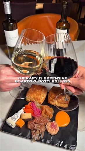 Palate - Las Vegas on Instagram: "It’s a midweek treat we all need! Every Wednesday is Boards & Bottles! $25 for a chef curated board and a bottle of wine Our weekly specials: Wednesdays - $25 Boards & Bottles Thursdays - 99 cent Martinis Friday - Brunch & Fried Chicken & Champagne Saturday - Brunch 10am-3pm with live music Sunday - Cowboy Theme Brunch 10am-3pm with live Dj Happy Hour Wed -Fri 3-6pm / Sat 4-6pm Chef Sterling’s Late Night “Secret Menu” - Fri-Sat 10p - 11p February 8 - 🏈Big Game 