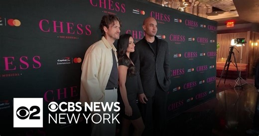 "Chess" returns to Broadway