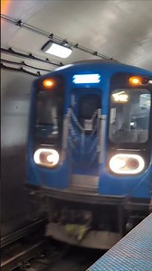 CTA Blue Line train arriving at Washington on 11/25 #cta #train #chicago #blueline