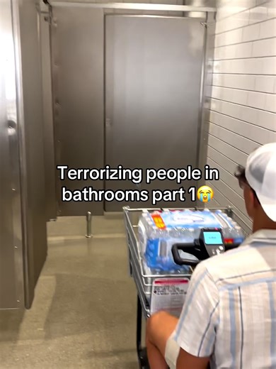 bros scream 😭 #fyp #harmlesspranks #pranks #toiletprank ⚠️ No individuals were harmed in the making of this film; it was created solely for the purpose of humor.