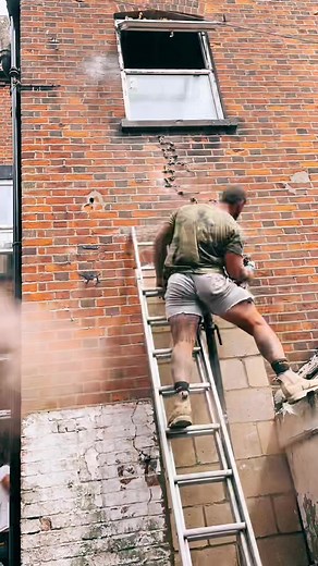 Some patch work from last weekend 🧱 #mbrickytokky #beastmodebricky #bricktock #brickslaying #PrimarkSummerUp #fyp #fypシ #bricktoc #bontrowel #bricklaying #marshalltown #bricklayer