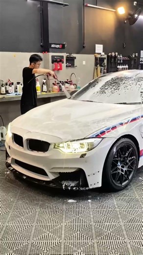 BMW M4 DTM - Wash