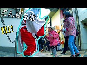 Mannequin Prank 2: An old lady bows to the ancient costume pranker at Naramachi マネキンドッキリ 2: 平安装束@奈良町