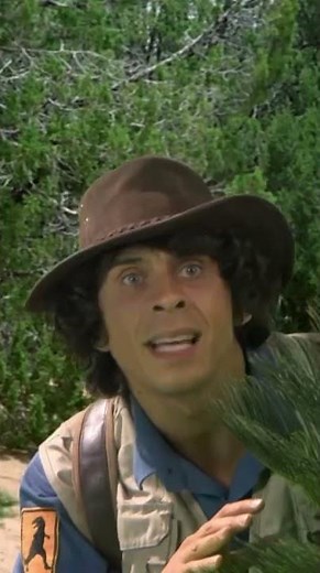 Allosaurus and Dragonfly | Andy's #Dinosaur Adventures | #AndysAmazingAdventures