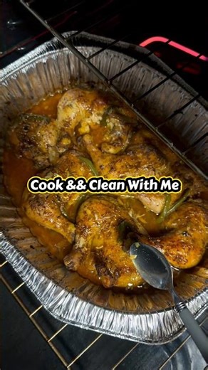 Cook && Clean With Me. Imma put on some music or a podcast and vibe out😌🎶🎧🧹🧽