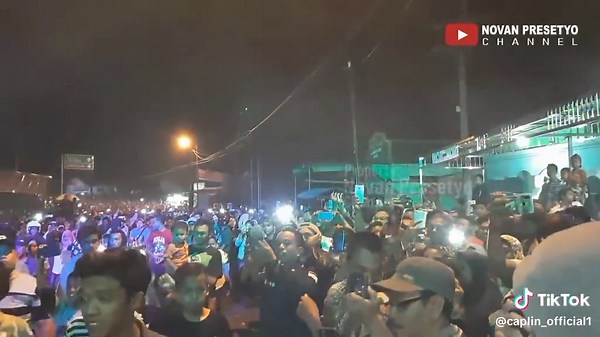 nostalgia karnaval KASEMBON 2019 sebelum corona menyerang😥 #karnavalkasembon #karnaval2019 #vibes2019 #fasblack #nostalgia