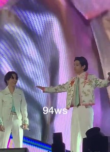 8.8K views · 1.1K reactions | DANCE RELAY BY VMIN VIDEO: https://twitter.com/94ws_/status/1502590722049933314 | BTS Archive Memes | Facebook