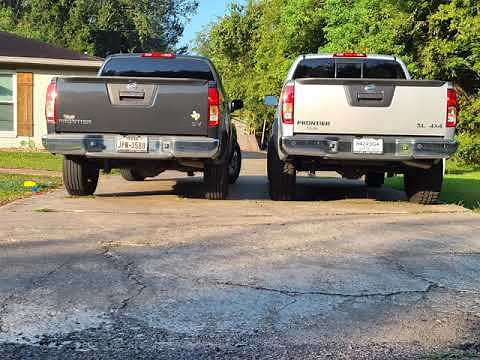 2019 nissan frontier with 2.5 rough country lift kit with side by side photos