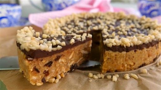 TORTA OD ORAHA I KEKSA: Za pripremu treba 15 minuta, a sigurno će svi tražiti recept (VIDEO)