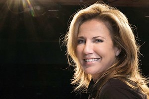 Natacha Amal avoue avoir eu deux relations avec des femmes