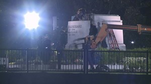 Beauregard statue removed; base to remain at this time