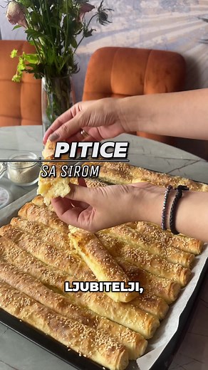 Recept za pitice sa sirom: brza i ukusna poslastica
