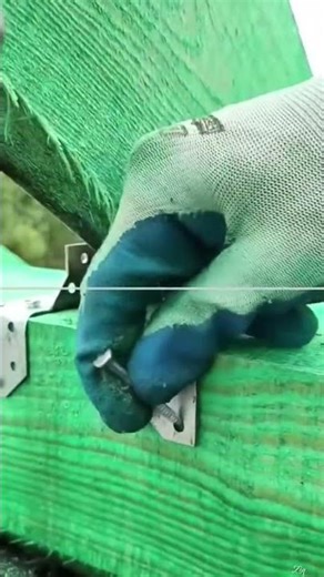 The process installation lock for wooden construction