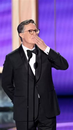 Stephen Colbert delivered a moving acceptance speech after The Late Show finally won Outstanding Talk Series at the 77th Emmys. He reflected on the end of the show, thanking his team, his family, and CBS for letting him carry the late-night tradition: “It’s been the privilege of my life, and I hope this tradition continues long after we’re gone.” A heartfelt moment from one of television’s sharpest voices. #77thEmmys #StephenColbert #EmmyAwards #AwardsSeason #Emmys #InClub #Entertainment | InClu