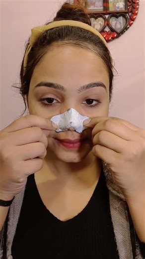 Learn how to use charcoal nose pore strip 😱 ✨ #charcoal #noseporestrip #shortviral #ytshorts