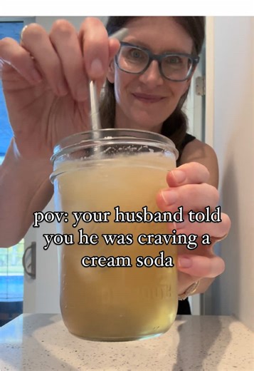 HOMEMADE CREAM SODA ✨ next time you're craving soda, make this instead - it's husband approved so you know it has to be good 4 simple ingredients > high fructose corn syrup, sodium benzoate, caramel color fake flavors YOU NEED (use organic ingredients when possible) * 1 c filtered water * 3/4 c maple syrup * 2 tbsp vanilla extract * sparkling water WHAT TO DO - bring water to a boil over high heat - reduce to a simmer, add maple syrup stir to combine - let simmer about 20 minutes, stirring occas