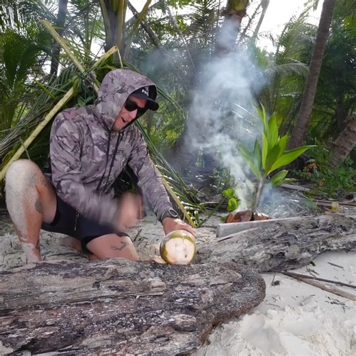☠ I Survived 72 Hours Alone on a Deserted Island – Starving and Thirsty 🥵 - https://www.fielddaysshop.com | Field Days