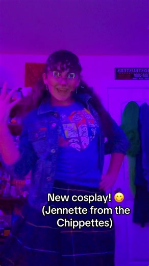 New Closet Cosplay of Jennette from the Chippettes