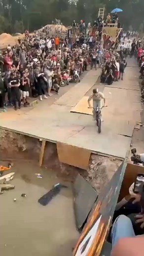 Can you do this🤣🤣 | Emma Stone