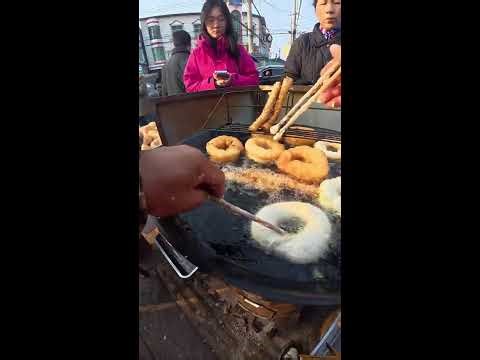 Live streaming of Street food in China.
