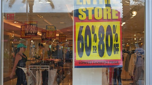 Retailer to close all 350 stores after bankruptcy & discount sales