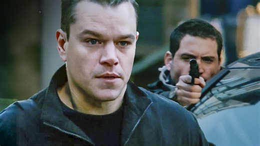 Bourne steals the Blackbriar files - The Bourne Ultimatum (Matt Damon)