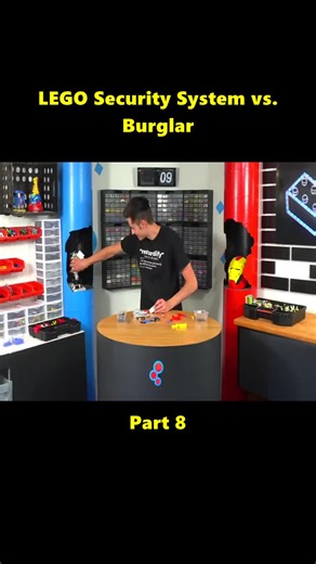 LEGO Security System vs. Burglar (8)