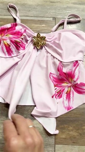 Pretty two piece girls suit