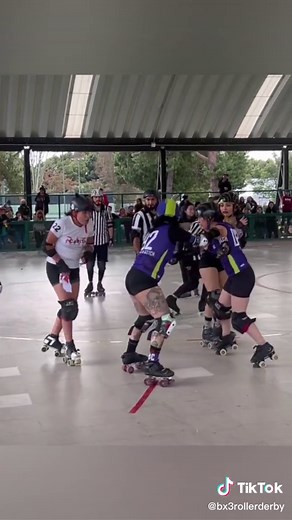 Exciting Roller Derby Game Highlights with Female Teams