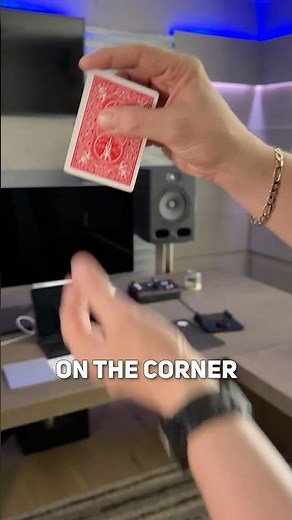 Boomerang a Playing Card 🪃