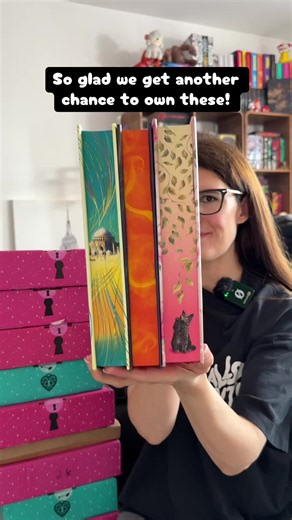 It’s so rare to be able to get previous editions for cost so I’m thrilled so many Locked Library Editions are now available 😭❤️ @HarperCollinsUK #booktok #specialedition #sprayededges #bookcollection #lockedlibrary