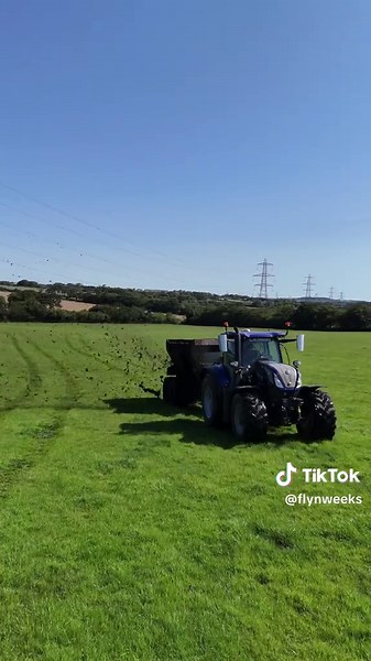 Eyes in the sky back in full force 😎🤝#cornwall #foryoupagе #agriculture #mentalhealthmatters #contracting