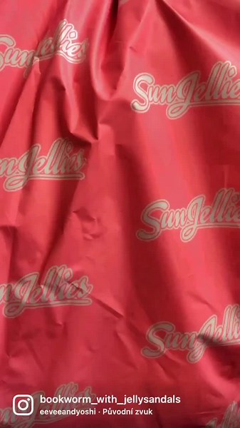 Brand new pair of Black Jelly Shoes ♥️ #fypシ #fyp #shoes #jellyshoes #jellysandals #sandals #jellyshoes80s #jellyshoesareiconic #jellysandal #plasticshoes