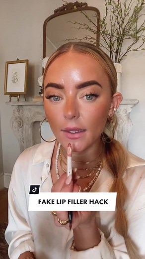 Fake Lip Filler Hack: Try This Makeup Trick for Plump Lips!