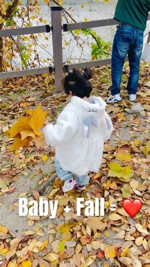 Her Reaction to Fall Leaves Is ADORABLE 🍁✨|Adorable Baby|#trending #shortsfeed #cutebaby #babylove