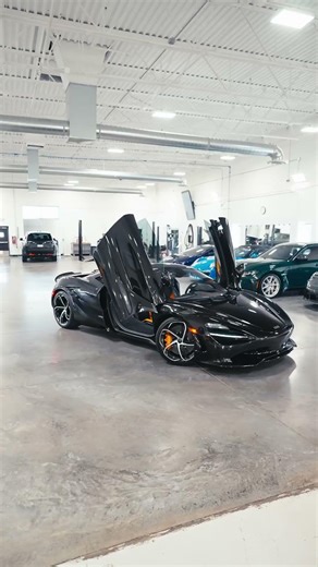 Hot as a ball of fire and ready for the road 🏎️
