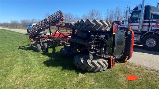 Cass County 23-year-old dies in tractor crash