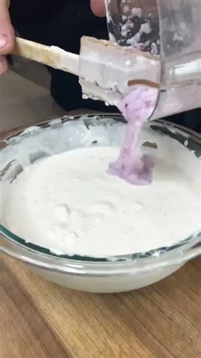 Easy homemade blue cheese salad dressing recipe!