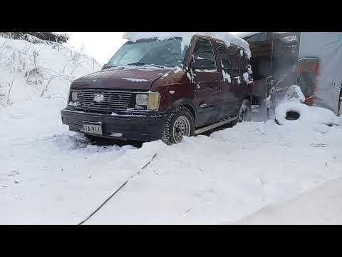 Chevrolet Astro V8 swapped cold start