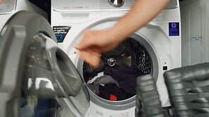 It was probably the cleanest Spartan Race ever at Sentosa with our Samsung QuickDrive test drive! Finishing each wash in just 39mins, racers could get down and dirty knowing that the Samsung QuickDrive's got their laundry covered. Save time on laundry and get your clothes just as clean with our super fast washing machine. Find out more about the Samsung QuickDrive here: https://bit.ly/2IcwqBY. Video is shot on the Samsung Galaxy S9 . | Samsung